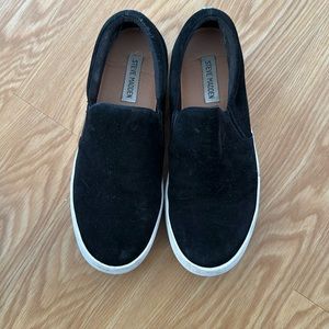 Steve Madden slip ons